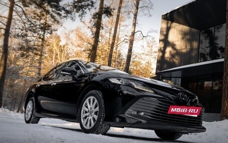 Toyota Camry, 2019 год, 2 250 000 рублей, 4 фотография