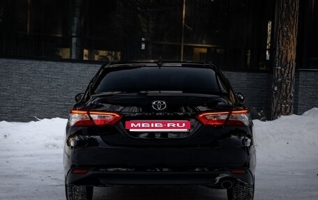 Toyota Camry, 2019 год, 2 250 000 рублей, 7 фотография