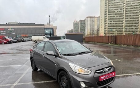 Hyundai Solaris II рестайлинг, 2014 год, 255 000 рублей, 3 фотография