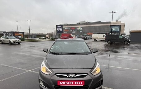 Hyundai Solaris II рестайлинг, 2014 год, 255 000 рублей, 2 фотография