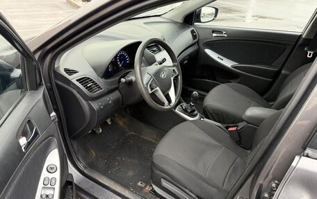 Hyundai Solaris II рестайлинг, 2014 год, 255 000 рублей, 10 фотография