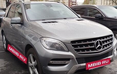 Mercedes-Benz M-Класс, 2012 год, 2 000 000 рублей, 2 фотография