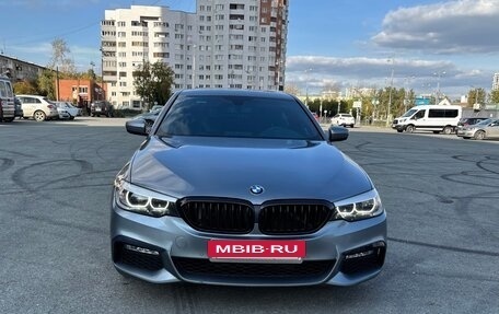 BMW 5 серия, 2018 год, 3 200 000 рублей, 3 фотография