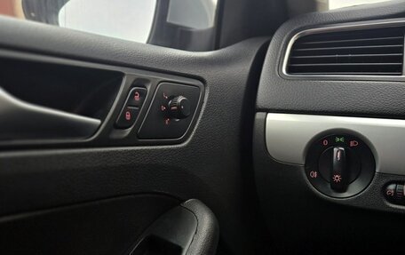 Volkswagen Jetta VI, 2011 год, 790 000 рублей, 10 фотография