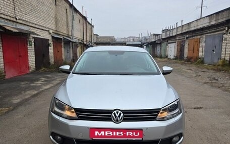 Volkswagen Jetta VI, 2011 год, 790 000 рублей, 6 фотография