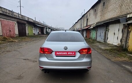 Volkswagen Jetta VI, 2011 год, 790 000 рублей, 3 фотография