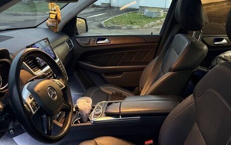 Mercedes-Benz GL-Класс, 2015 год, 3 700 000 рублей, 10 фотография