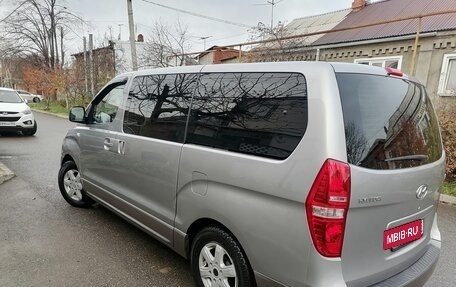 Hyundai H-1 II рестайлинг, 2015 год, 1 680 000 рублей, 3 фотография
