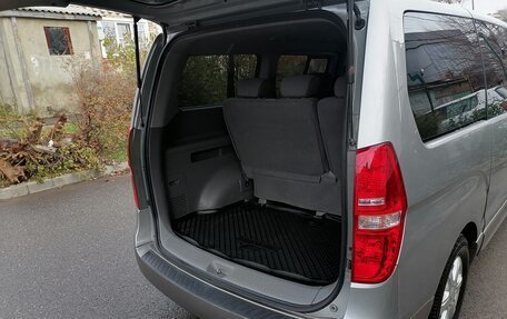 Hyundai H-1 II рестайлинг, 2015 год, 1 680 000 рублей, 21 фотография