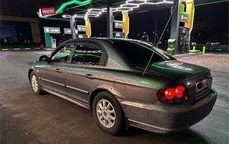 Hyundai Sonata IV рестайлинг, 2002 год, 230 000 рублей, 1 фотография