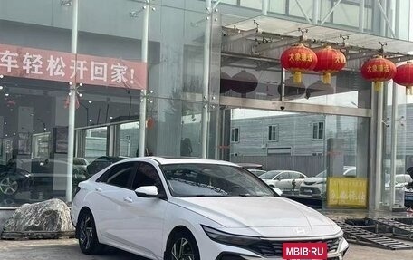 Hyundai Elantra, 2023 год, 1 800 000 рублей, 3 фотография