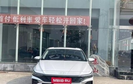 Hyundai Elantra, 2023 год, 1 800 000 рублей, 2 фотография