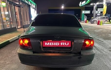 Hyundai Sonata IV рестайлинг, 2002 год, 230 000 рублей, 6 фотография