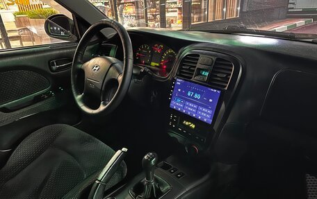 Hyundai Sonata IV рестайлинг, 2002 год, 230 000 рублей, 11 фотография