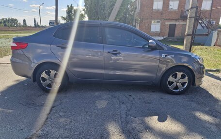 KIA Rio III рестайлинг, 2013 год, 1 050 000 рублей, 10 фотография