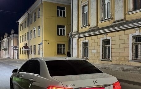 Mercedes-Benz E-Класс, 2010 год, 1 465 000 рублей, 2 фотография