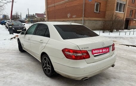 Mercedes-Benz E-Класс, 2010 год, 1 465 000 рублей, 6 фотография