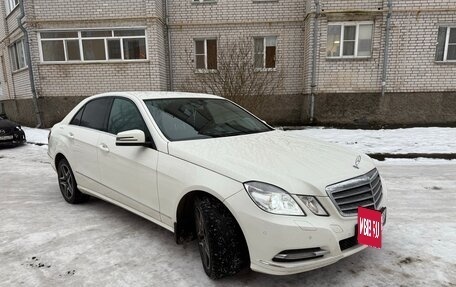Mercedes-Benz E-Класс, 2010 год, 1 465 000 рублей, 4 фотография