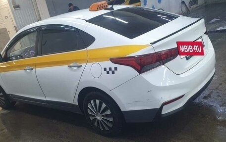 Hyundai Solaris II рестайлинг, 2019 год, 750 000 рублей, 3 фотография