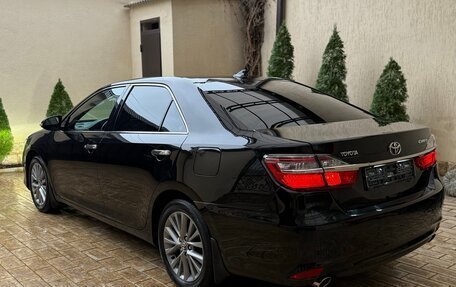 Toyota Camry, 2017 год, 1 870 000 рублей, 6 фотография