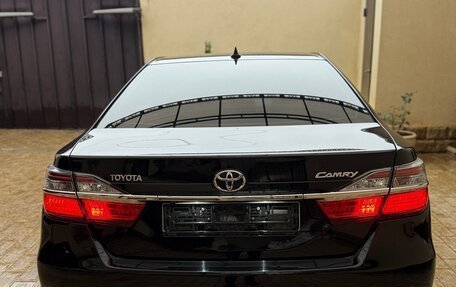 Toyota Camry, 2017 год, 1 870 000 рублей, 7 фотография