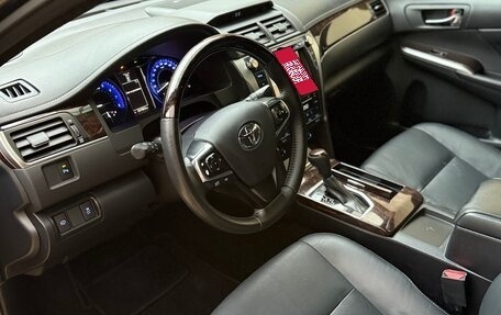 Toyota Camry, 2017 год, 1 870 000 рублей, 3 фотография