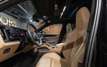 Porsche Cayenne III, 2024 год, 14 690 000 рублей, 10 фотография