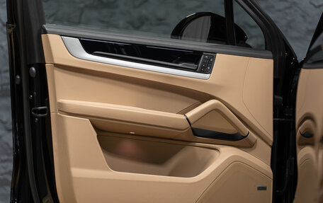 Porsche Cayenne III, 2024 год, 14 690 000 рублей, 25 фотография