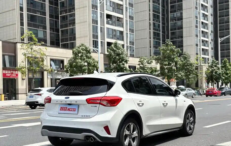 Ford Focus IV, 2022 год, 2 390 099 рублей, 3 фотография