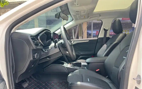 Ford Focus IV, 2022 год, 2 390 099 рублей, 5 фотография