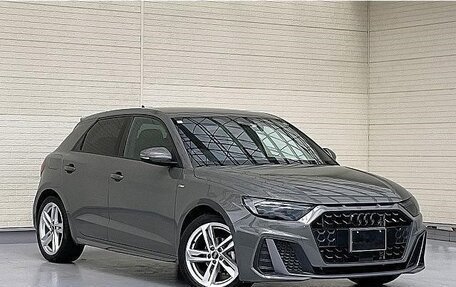 Audi A1, 2022 год, 1 190 000 рублей, 7 фотография
