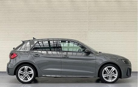 Audi A1, 2022 год, 1 190 000 рублей, 9 фотография