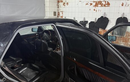 Mercedes-Benz S-Класс, 1995 год, 650 000 рублей, 2 фотография