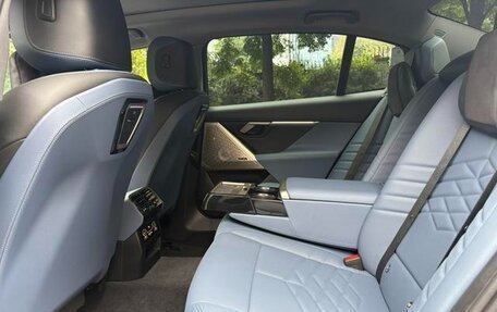 BMW 5 серия, 2024 год, 7 000 000 рублей, 8 фотография