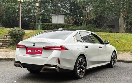 BMW 5 серия, 2024 год, 7 000 000 рублей, 4 фотография