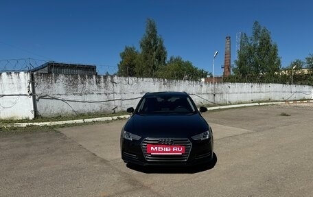 Audi A4, 2017 год, 1 900 000 рублей, 2 фотография