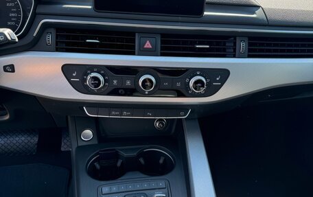 Audi A4, 2017 год, 1 900 000 рублей, 22 фотография