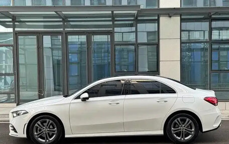 Mercedes-Benz A-Класс, 2022 год, 1 515 200 рублей, 4 фотография