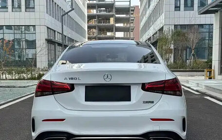 Mercedes-Benz A-Класс, 2022 год, 1 515 200 рублей, 6 фотография