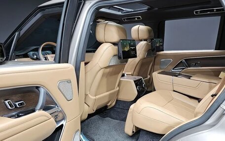 Land Rover Range Rover IV рестайлинг, 2023 год, 18 000 000 рублей, 13 фотография