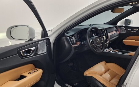 Volvo XC60 II, 2025 год, 5 770 000 рублей, 5 фотография