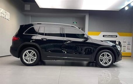Mercedes-Benz GLB, 2021 год, 2 300 000 рублей, 8 фотография