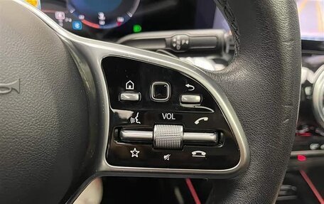 Mercedes-Benz GLB, 2021 год, 2 300 000 рублей, 14 фотография