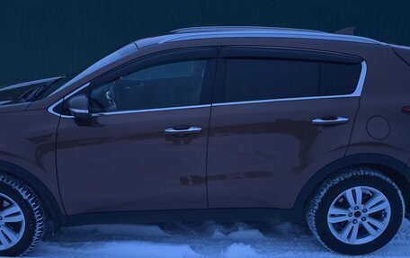 KIA Sportage IV рестайлинг, 2017 год, 1 800 000 рублей, 9 фотография