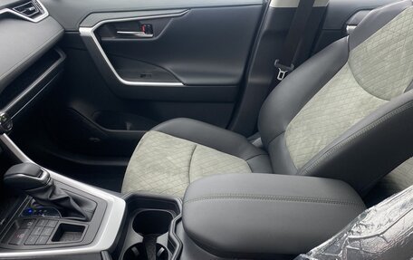 Toyota RAV4, 2025 год, 4 180 000 рублей, 12 фотография