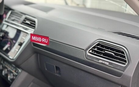 Volkswagen Tiguan II, 2019 год, 2 048 000 рублей, 23 фотография