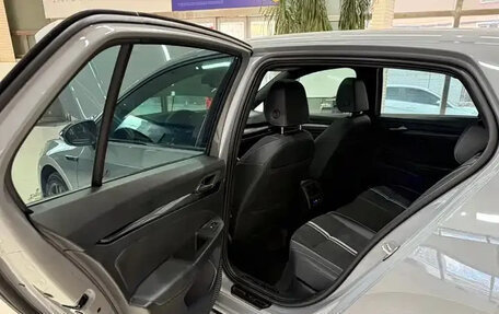 Volkswagen Golf VIII, 2021 год, 1 680 111 рублей, 19 фотография