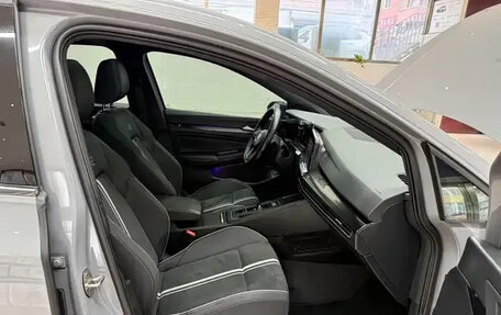 Volkswagen Golf VIII, 2021 год, 1 680 111 рублей, 22 фотография