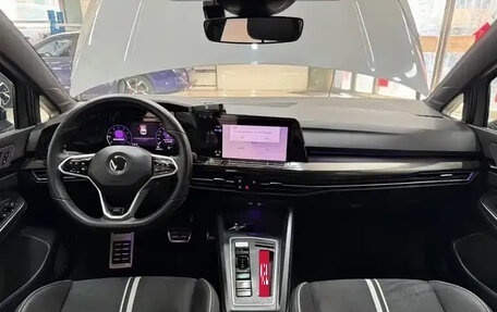 Volkswagen Golf VIII, 2021 год, 1 680 111 рублей, 21 фотография