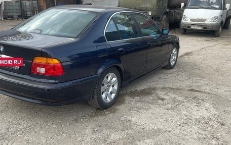 BMW 5 серия, 2001 год, 700 000 рублей, 3 фотография